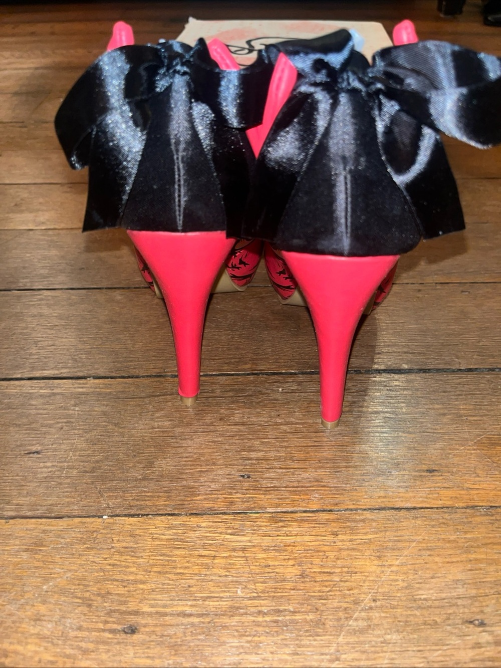 Iron Fist "Soul Stealer" Red & Black & Gold Peep Toe Platform Heels Sz 7 - Picture 4 of 11